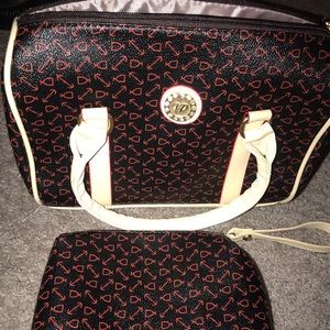 Handbag with it purse